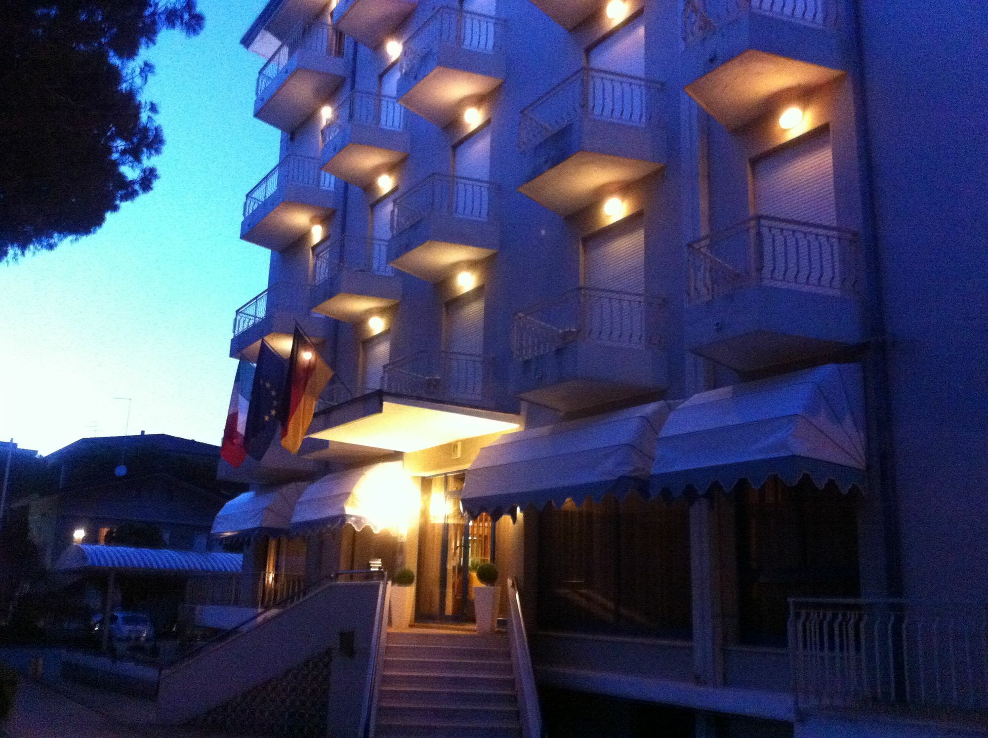 Hotel Umberto 리도 디 예솔로 외부 사진